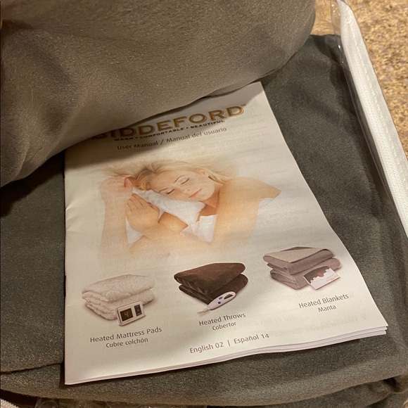 NIP New in Plastic Package Biddeford Heated Throw Blanket Throw Gray - Picture 14 of 14